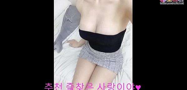  Amatuer korean girl webcam solo